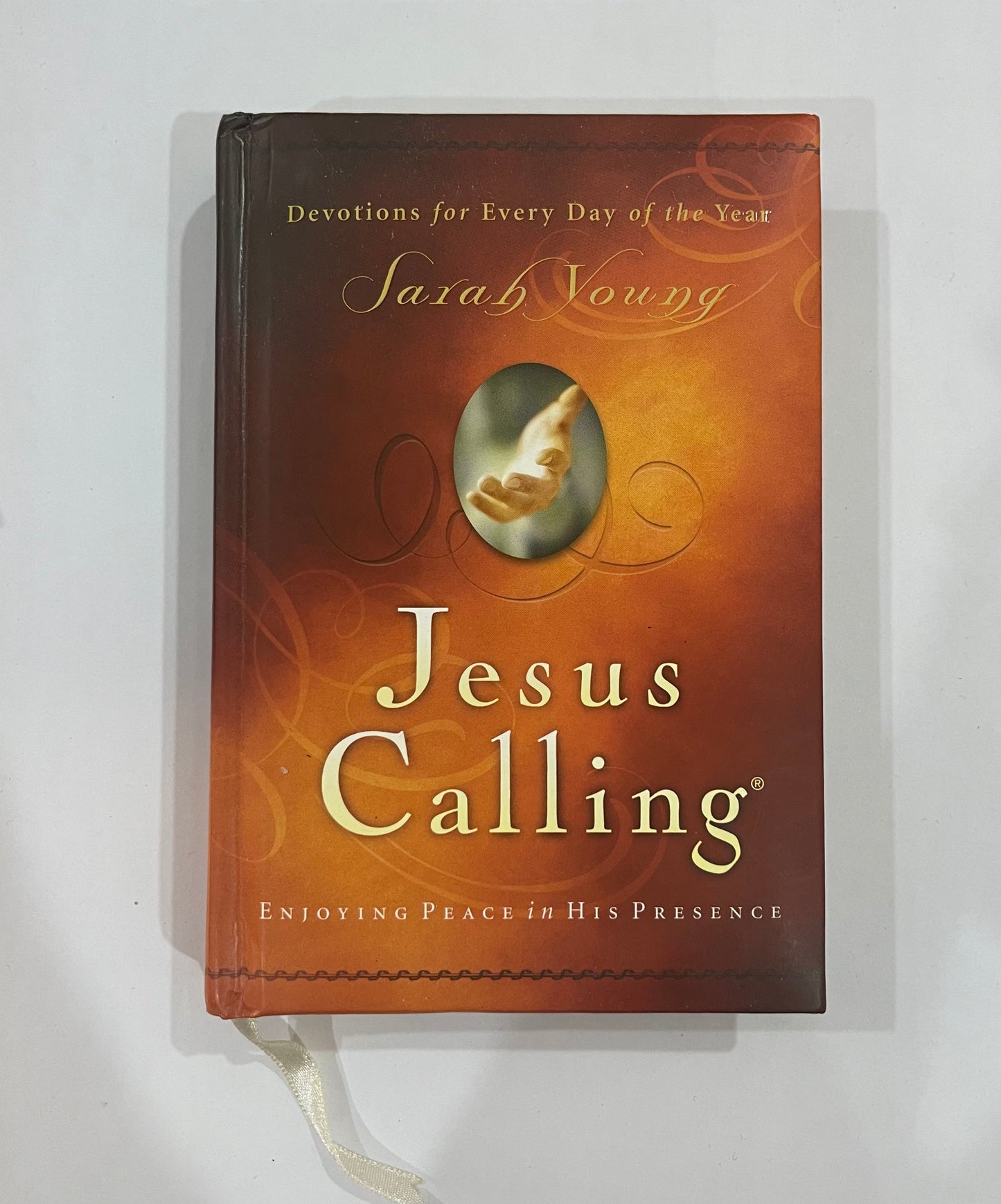 Jesus Calling - Devotions for Every Day of the Year by Sarah Young